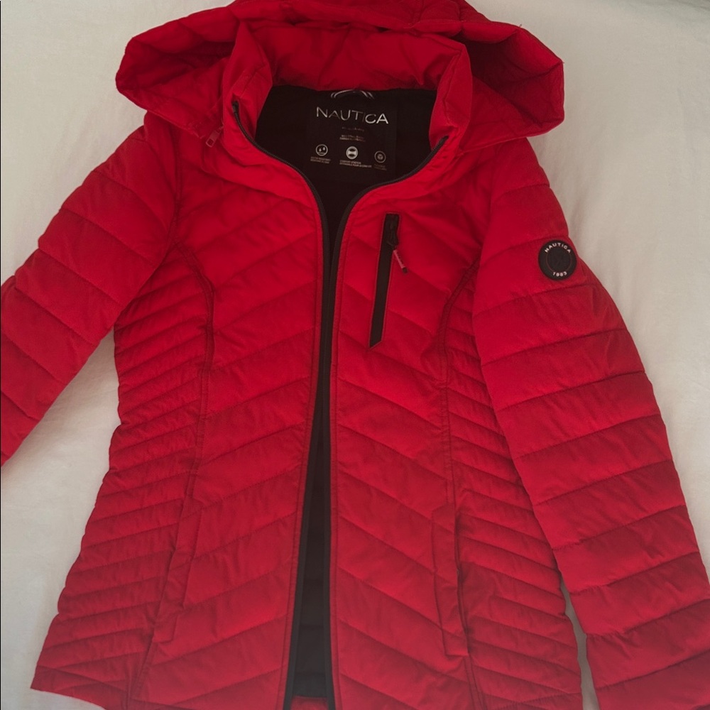 Nautica Women's Vibrant Red Puffer Jacket XS water resistant packable